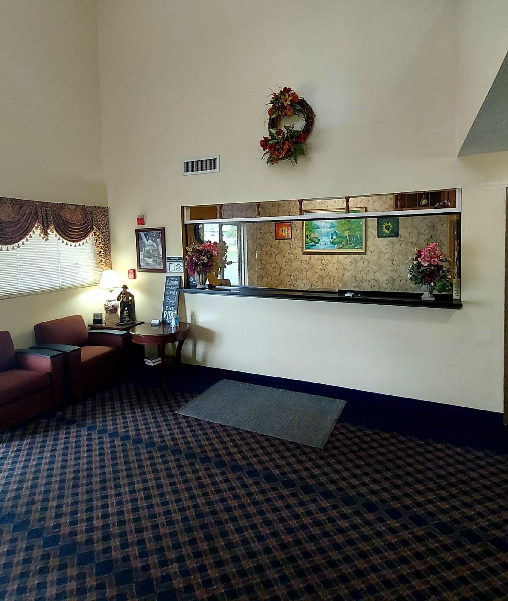 Patriot Inn Spencer Extérieur photo